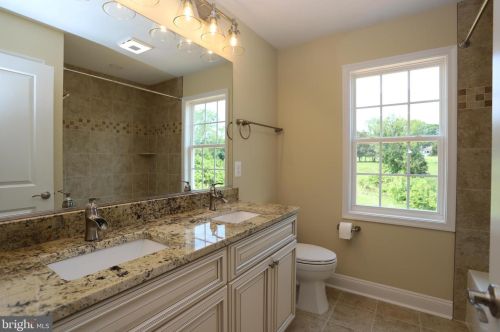 32803 Indiantown Rd, Locust Grove VA  22508-2312 exterior