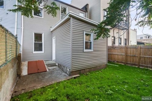 410 26th St, Union City NJ  07087-4511 exterior