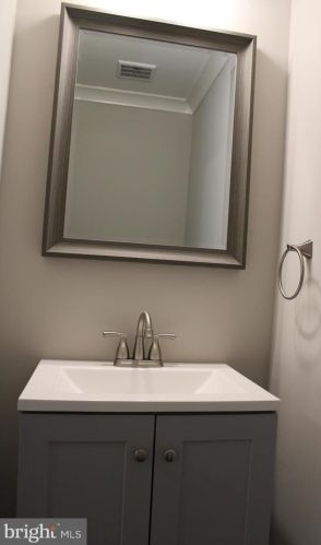 9085 James Madison Pkwy, Owens VA  22485-4903 exterior