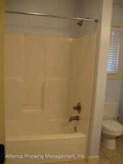 4178 Taneil Dr, Manhattan KS  66502-8800 exterior