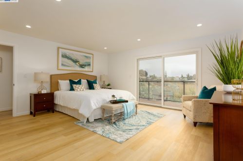 16609 Winding Blvd, San Leandro CA  94578-1248 exterior