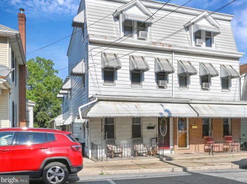 76 Berne St, Schuylkill Haven, PA 17972-2002