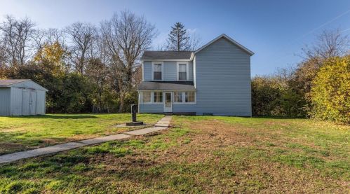 17880 Gauche Rd, New Harmony, OH 45176-9427