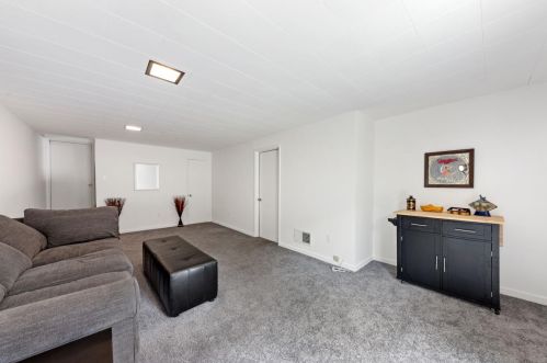 1360 Southgate Ave, Daly City CA  94015-3939 exterior