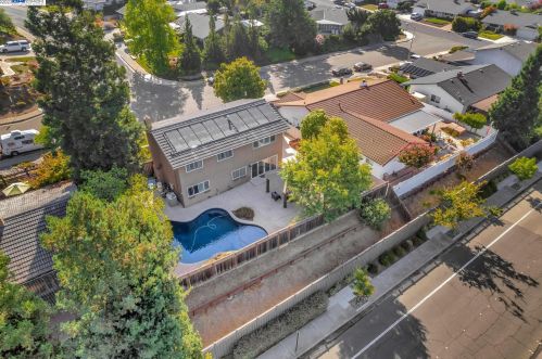 1042 Lomitas Ave, Livermore CA  94550-6436 exterior