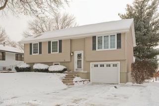 1407 Clinton Ave, Indianola, IA 50125-1627