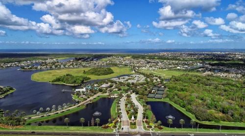 832 Manns Harbor Dr, Ruskin, FL 33572-3393