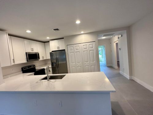 321 7th Ave, Delray Beach FL  33483-5520 exterior