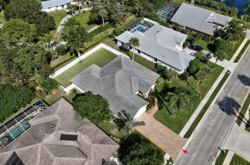 3966 9th Ln, Vero Beach FL  32960-6123 exterior