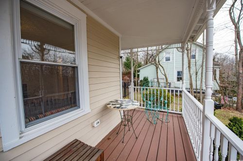 20 Washington Pl, Northport NY  11768-2936 exterior