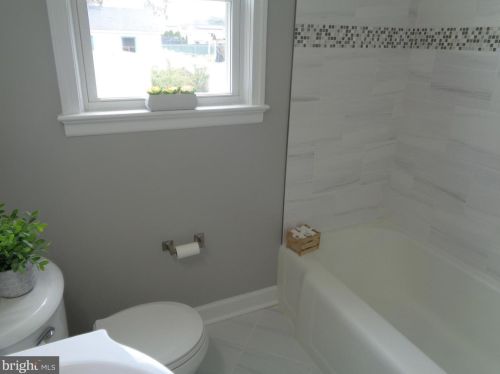 2316 Lexington Ave, Camden NJ  08110-1940 exterior