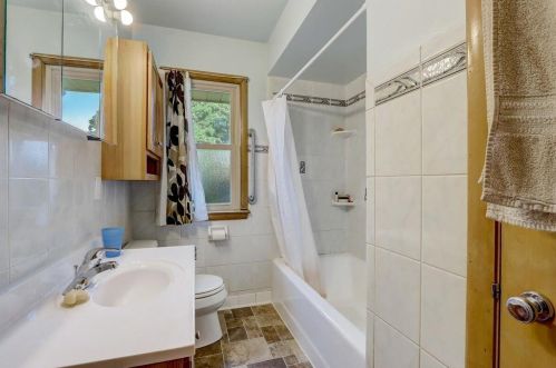 7119 Lakefield Dr, Milwaukee WI  53219-4025 exterior