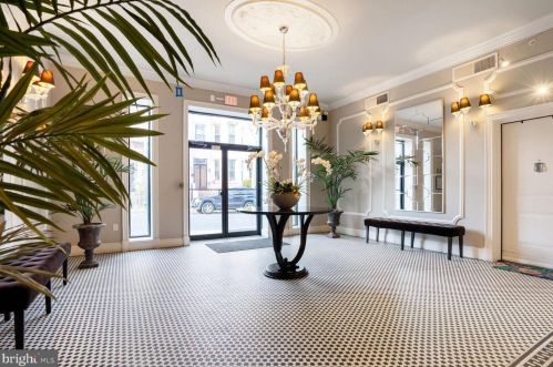 1020 Monroe St, Washington, DC 20010-2079