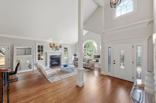 1916 Hull Ave, Redwood City CA  94061-3315 exterior