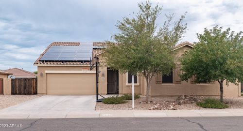 1974 Ravenswood Dr, Gilbert, AZ 85298-0811