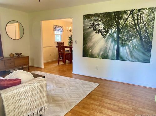11 Beckerle St, Danbury, CT 06811-4607