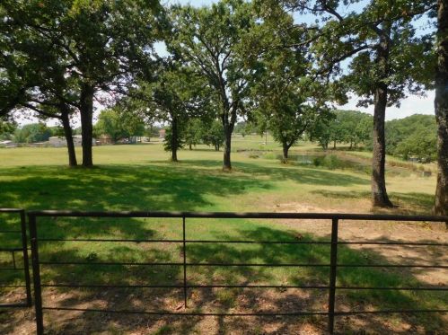2126 Us Highway 69, Denison TX  75020-6438 exterior