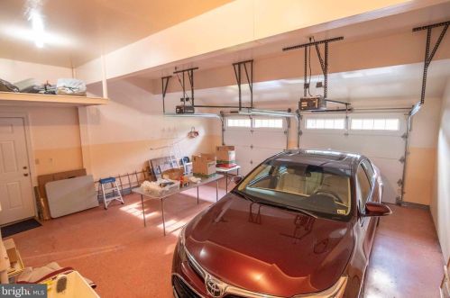 160 Manor Dr, Edinburg VA  22824-3579 exterior