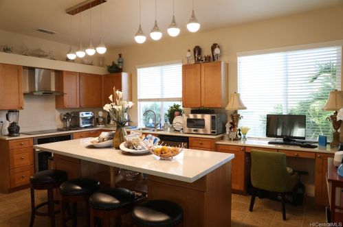 91-1044 Kai Loli St, Ewa Beach, HI 96706