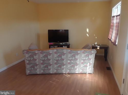 1334 Puritan Ave, West Deptford NJ  08096-1032 exterior