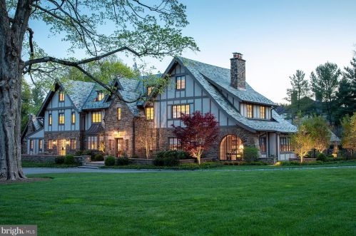 170 Golf House Rd, Haverford, PA 19041-1060