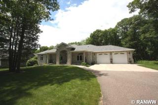 1010 Timber View Dr, Altoona, WI 54720-2631