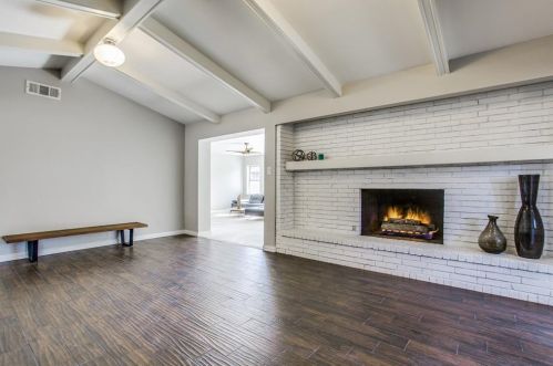 331 Oakcrest Dr, Richardson TX 75080-2520 exterior