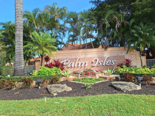 9576 Shadybrook Dr, Boynton Beach, FL 33437-3832