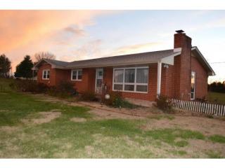 589 Old Embreeville Rd, Jonesborough, TN 37659-6155