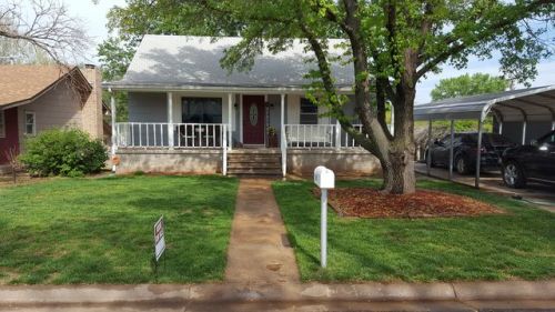 508 Oak St, Medicine Lodge, KS 67104-1155