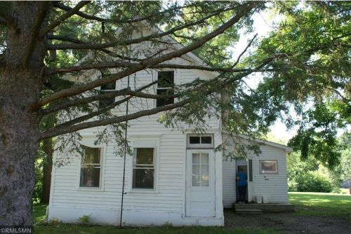 210 North St, Deer Park, WI 54007-9701