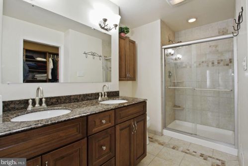 1199 Crestwood Dr, Pottstown PA 19464-2931 exterior