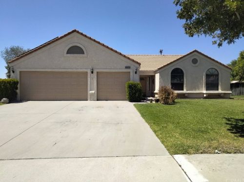 2562 Quince Ave, Rialto, CA 92377-8852