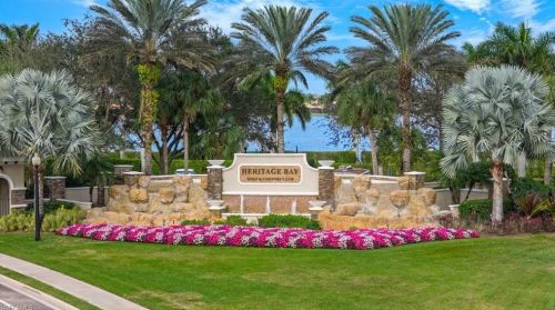 10070 Biscayne Bay Ln, Naples FL 34120-3754 exterior