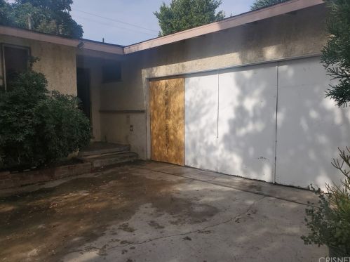 13717 Dunrobin Ave, Bellflower, CA 90706-2540