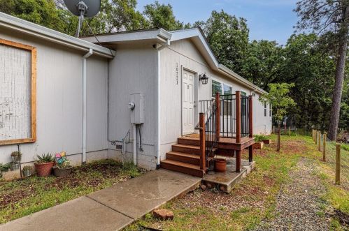 10221 Eagle Mountain Rd, Grass Valley CA  95949-8803 exterior