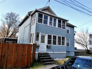 48 Pine St, Meriden CT  06451-3037 exterior