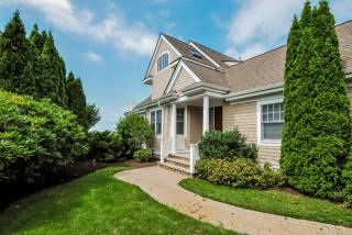 22 Vineyard Reach, Mashpee, MA 02649-4179
