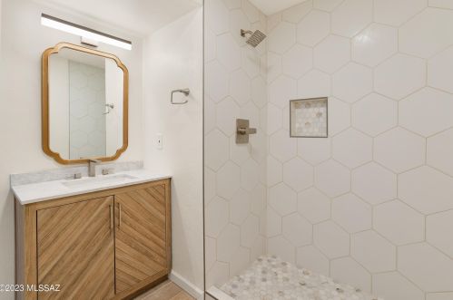 4402 Avenida Don Fernando, Tucson AZ  85757-9433 exterior