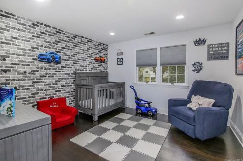 10 Reynal Xing, Scarsdale NY  10583-7414 exterior