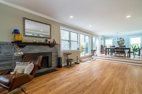 12 Brookwood Rd, New Rochelle NY  10804-1841 exterior
