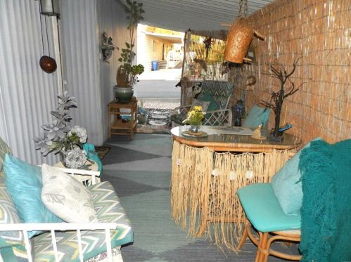2130 Sunset Dr, Vista CA  92081-4510 exterior