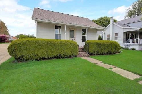 209 Walnut St, Dodgeville, WI 53533-1733