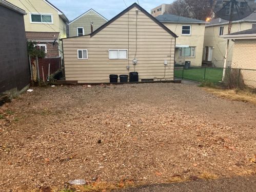 1628 Constitution Blvd, New Kensington, PA 15068-4311