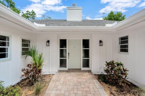 3070 11th Pl, Vero Beach, FL 32960-6105