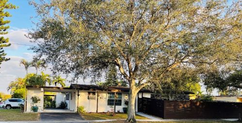 7790 34th St, Hollywood FL  33024-2211 exterior