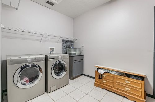 7637 Deedra Cir, Port Richey FL  34668-6454 exterior