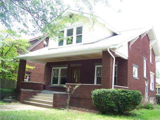237 Bellflower Ave, Canton, OH 44708-5605