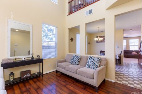 42008 Calabria Dr, Temecula CA  92591-5721 exterior
