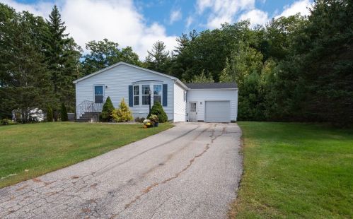 25 Granite Cir, Hampstead, NH 03841-5167